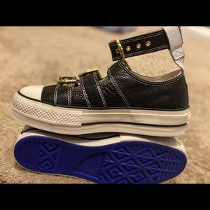 Converse Koche Sneaker